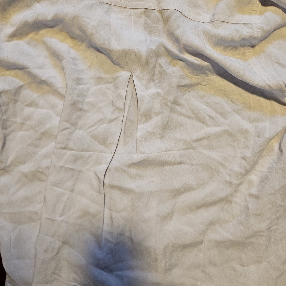 VELVET HEART Riley Button down Top - Picture 4 of 5